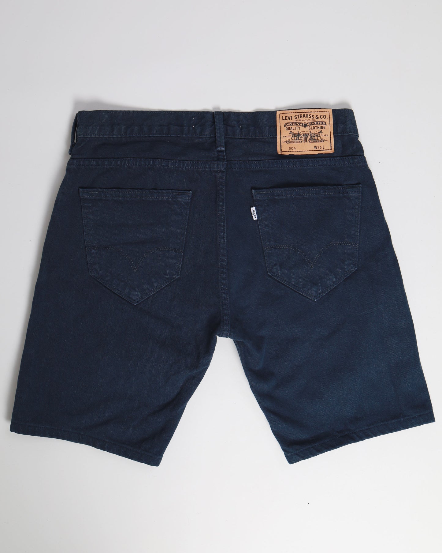 Levi’s 504 Straight Fit Shorts in Blue W31