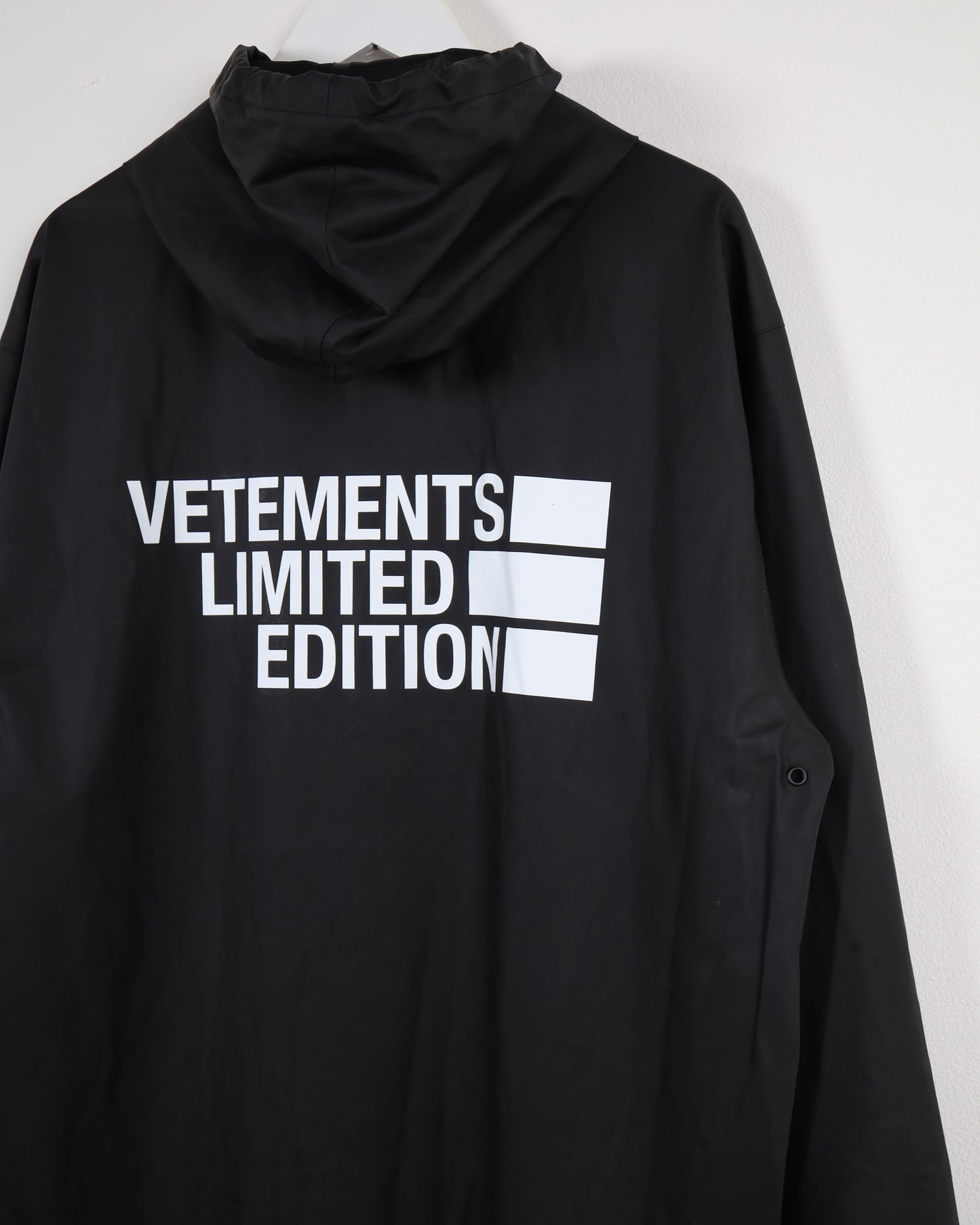 VETEMENTS Big Logo Limited Edition Raincoat